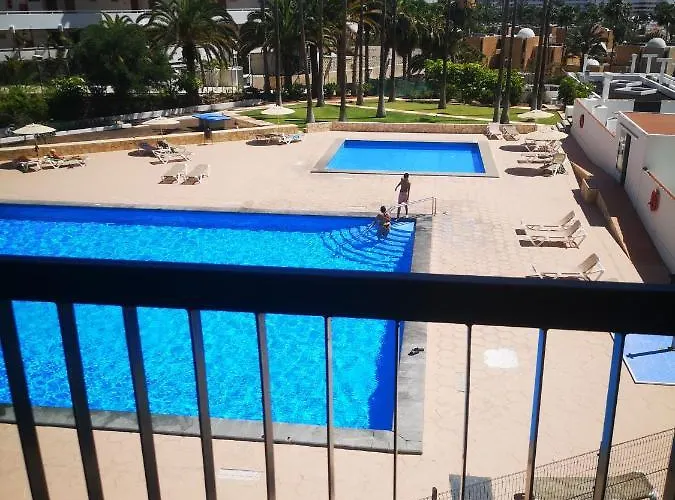 With Pool Americas By Vapago Tenerife *