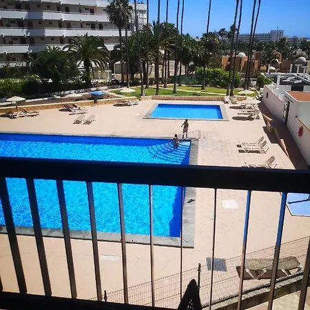 With Pool Americas By Vapago Tenerife *