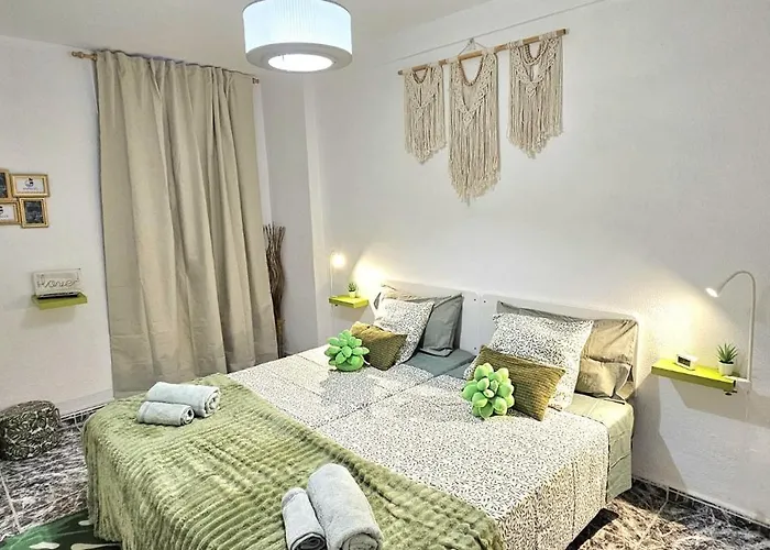 With Pool Américas By Vapagó Tenerife *